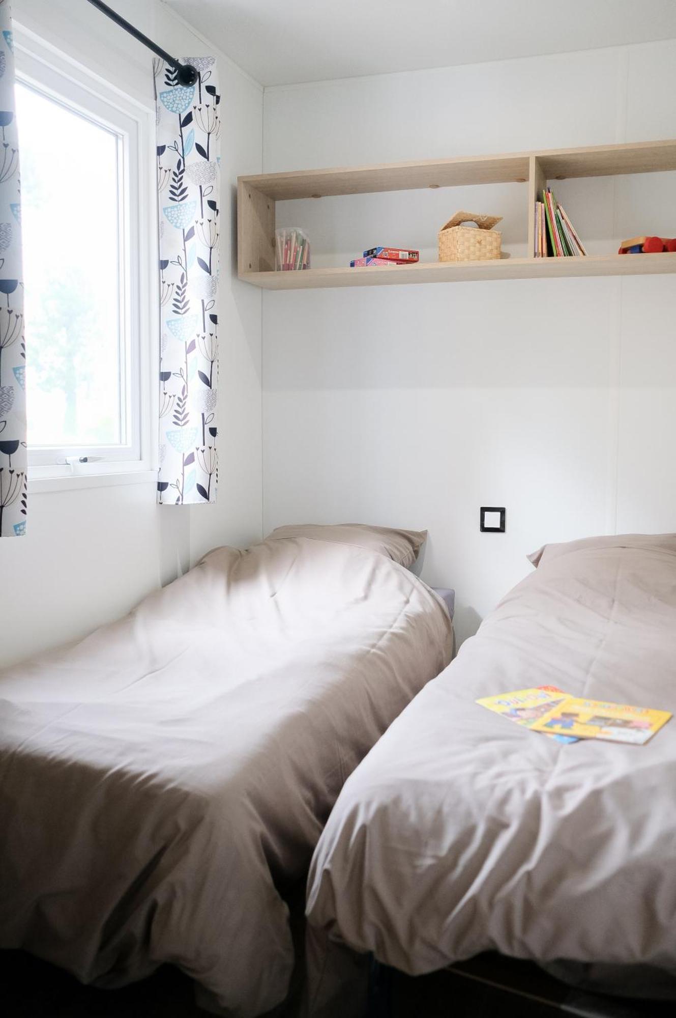 Mobil Home Xxl 4 Chambres - Camping Le Viaduc Millau Esterno foto